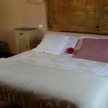 L'isola Farm stay Crespina